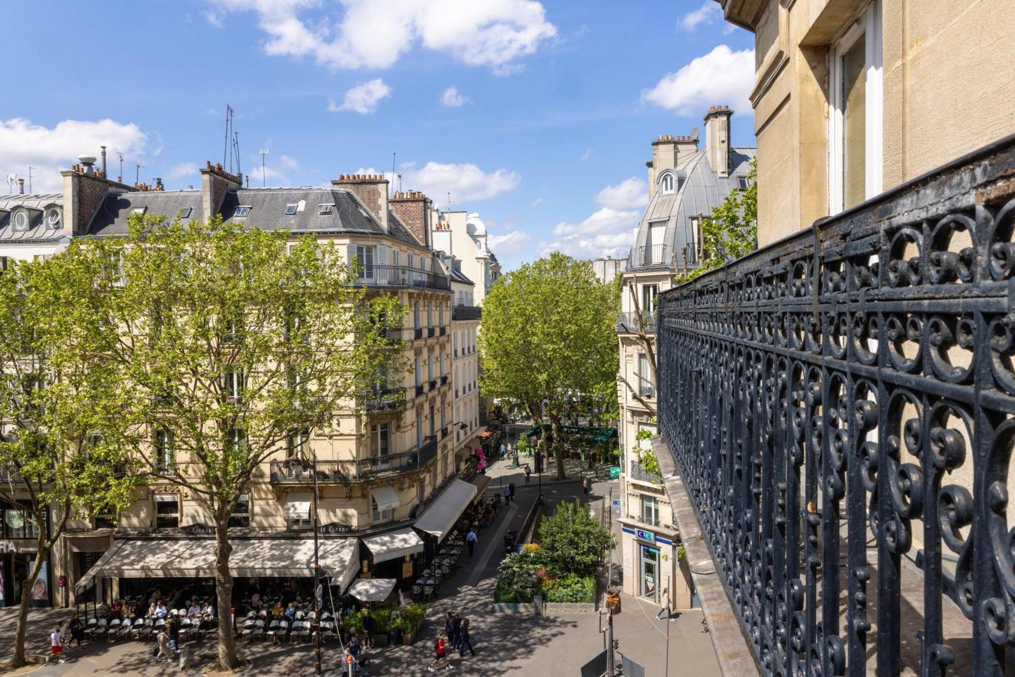 Royal Saint Michel Hotel Paris Exterior photo