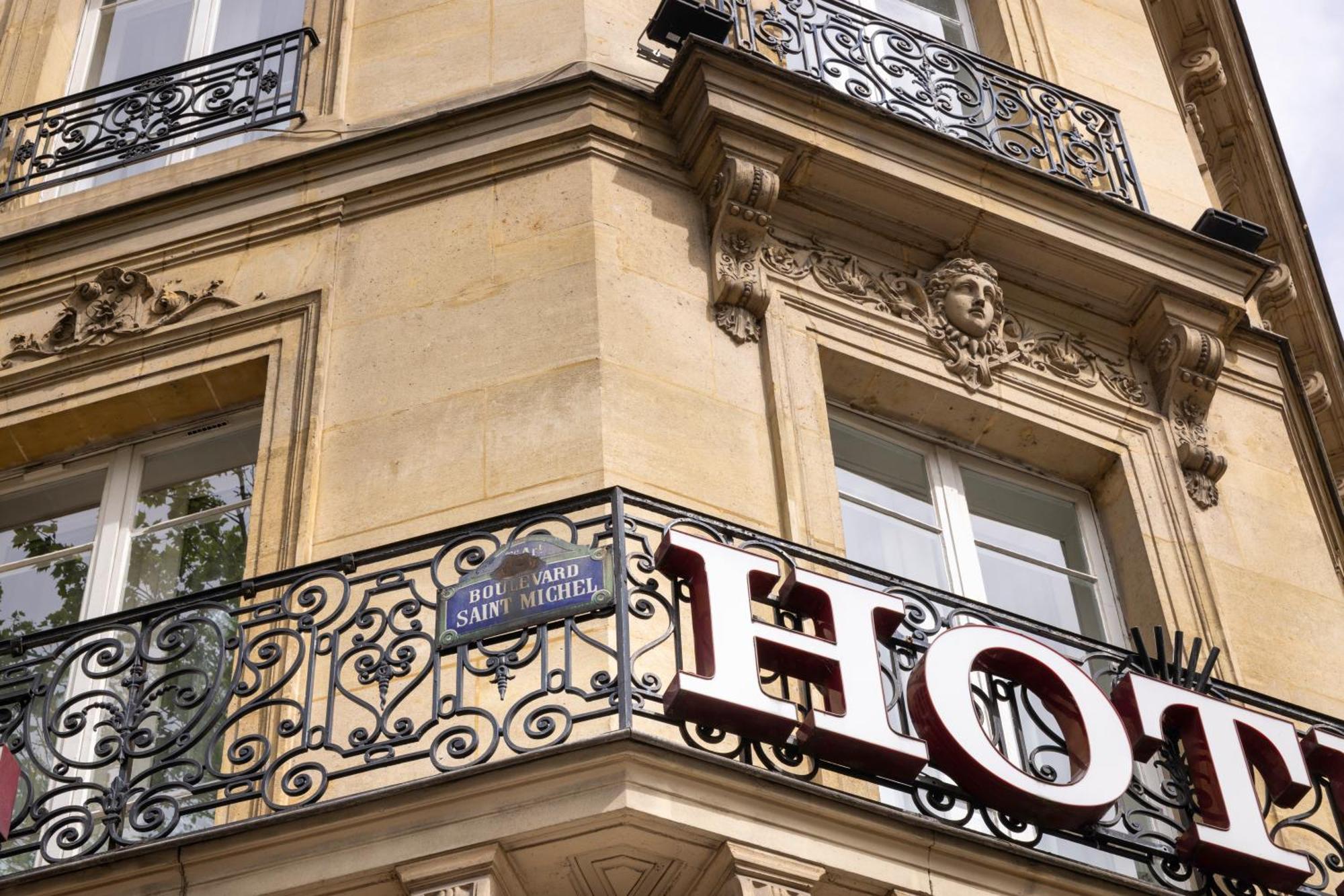 Royal Saint Michel Hotel Paris Exterior photo